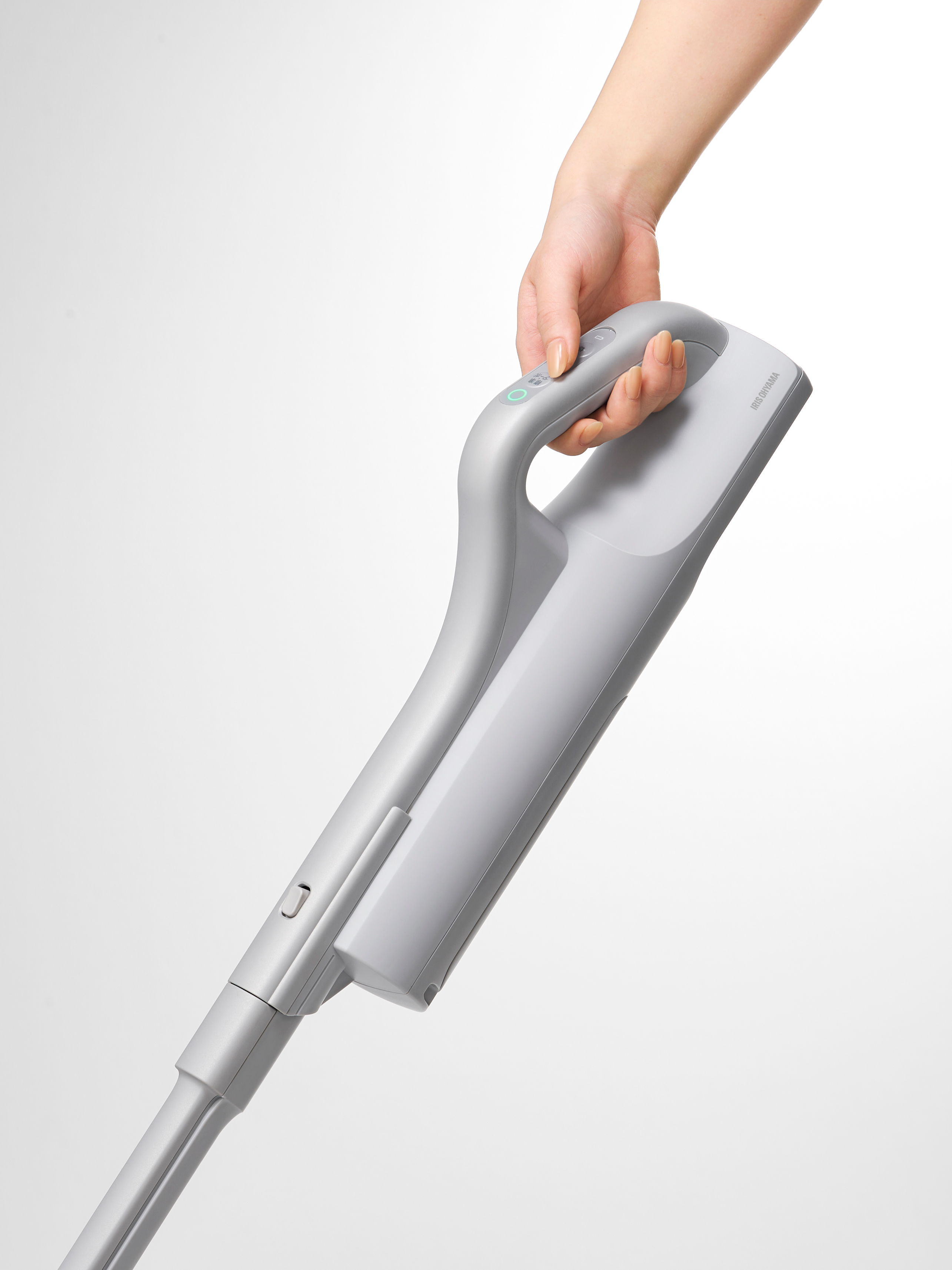 IRISOHYAMA "Light-weight Vacuums Design language"