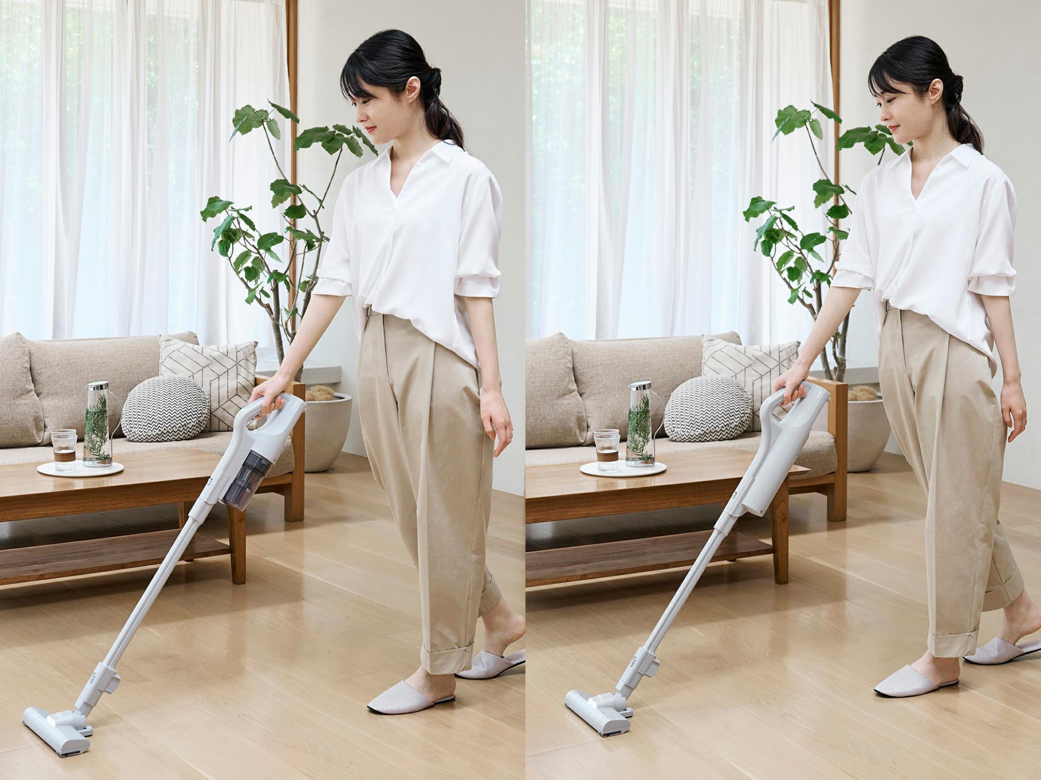 IRISOHYAMA "Light-weight Vacuums Design language"
