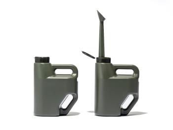 Granule spreader with storable nozzle "Nozpita"