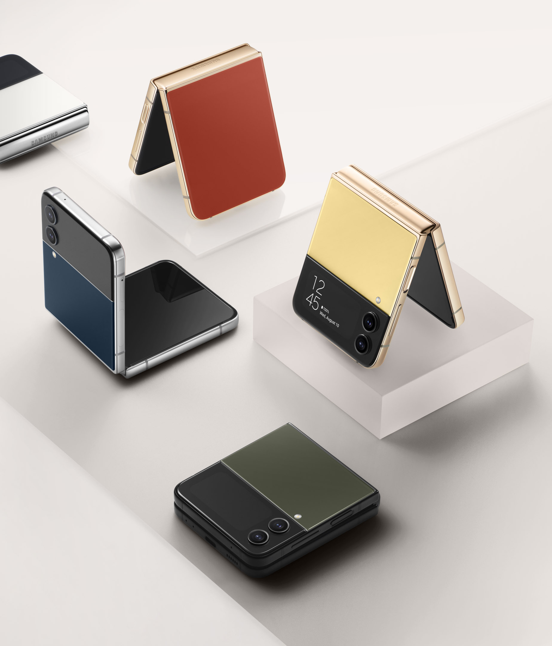 Galaxy Z Flip4 Bespoke Edition