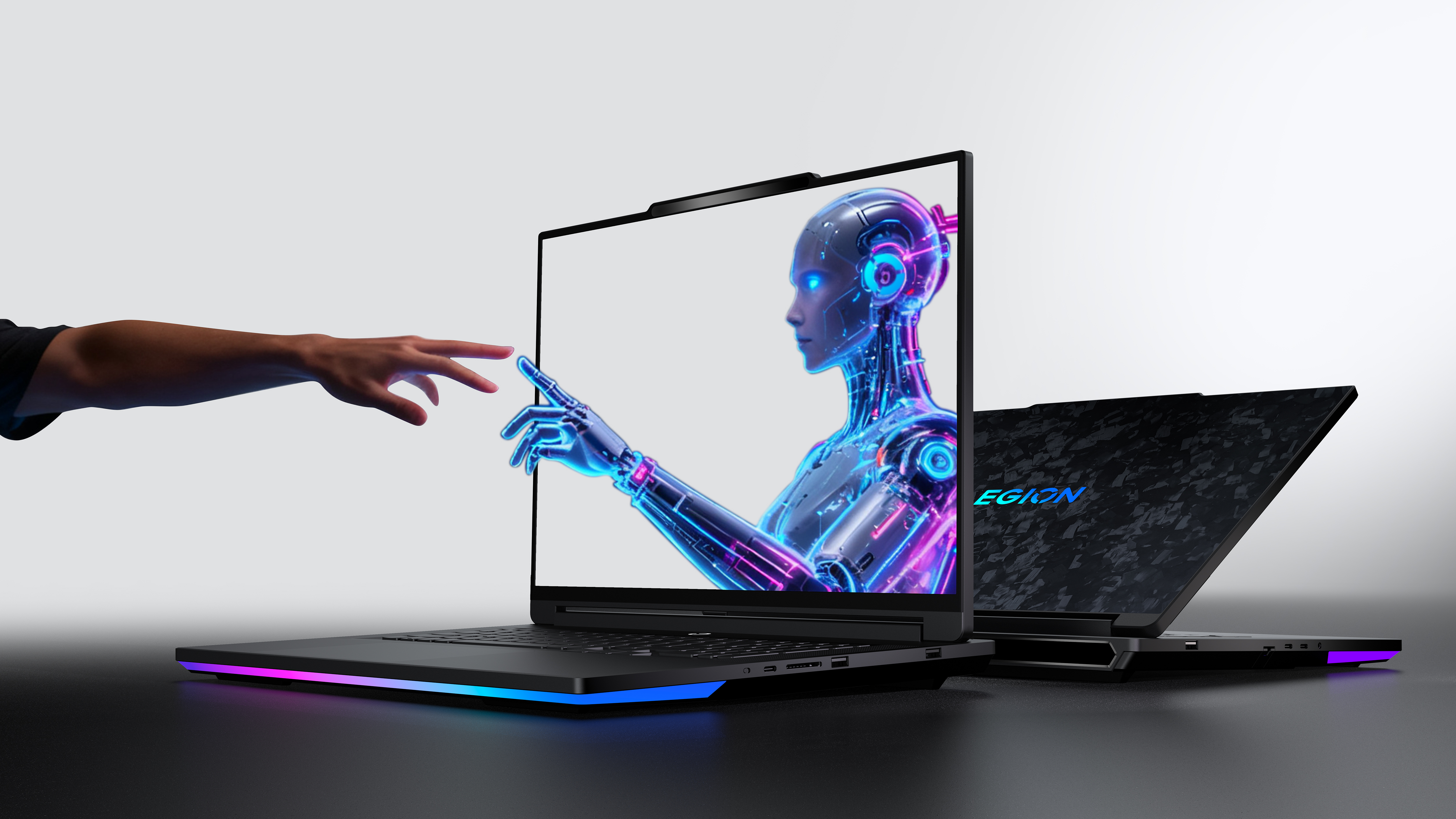 LEGION 9i Gen11 18" with Naked-eye 3D display