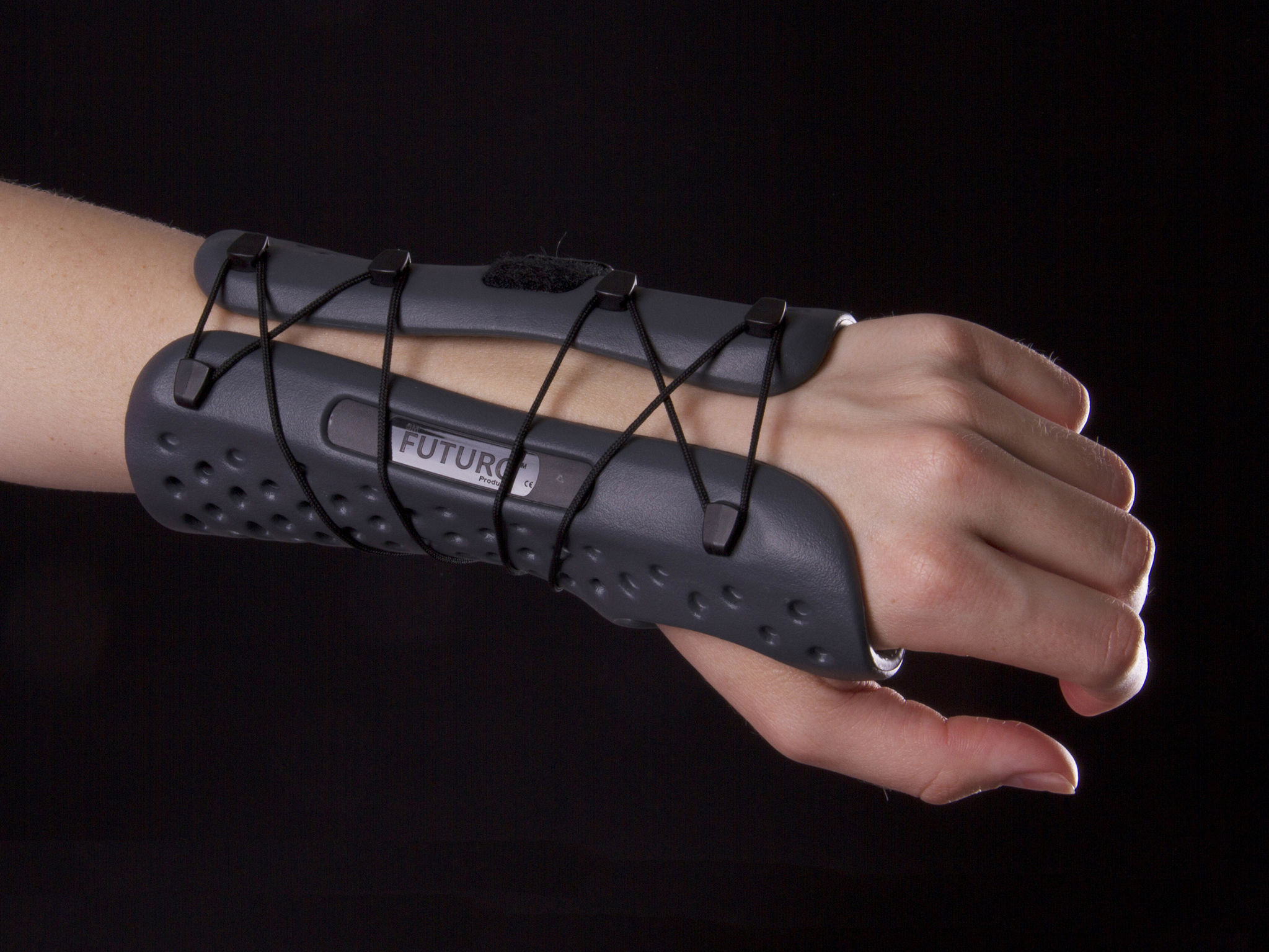iF Design - Futuro™ Brand Wrist Brace