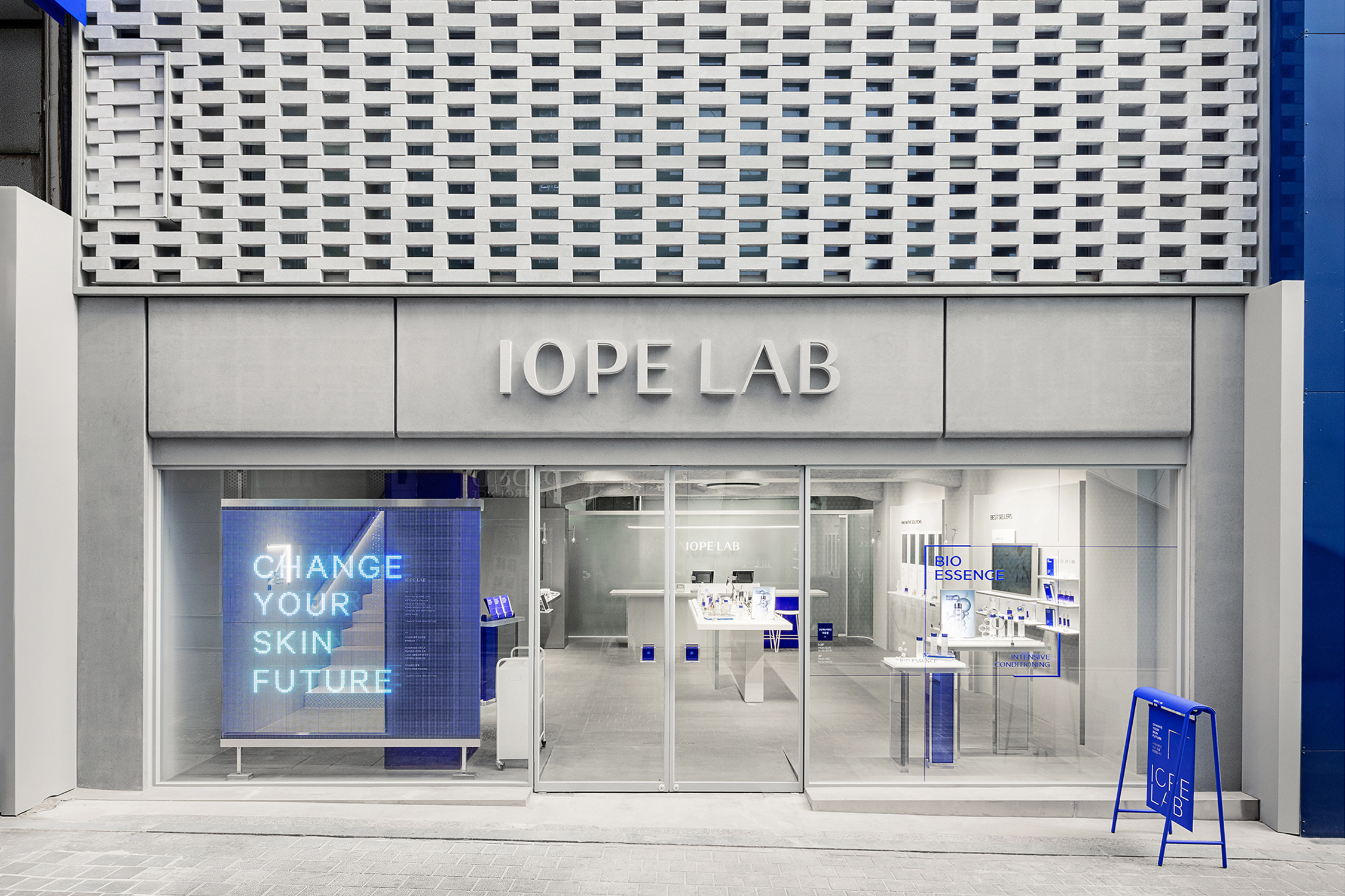 IOPE LAB_TAILORED SOLUTIONS