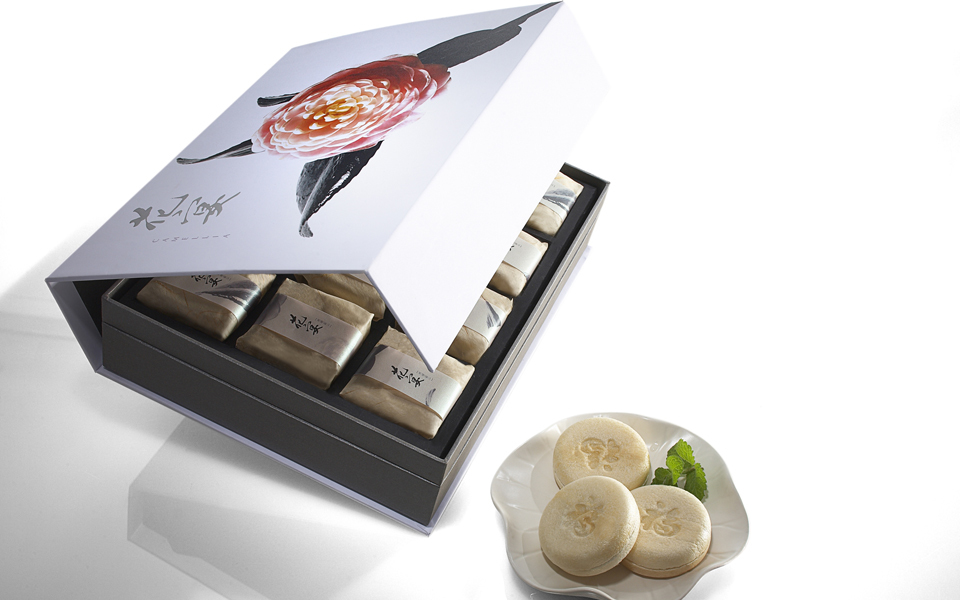 Camellia Banquet Gift Box